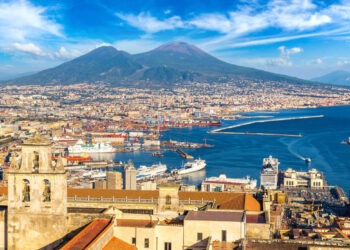 Classifica sulla qualità della vita: Napoli guadagna 2 posti ma è solo 90esima, Caserta 100esima