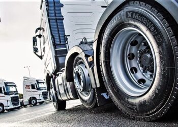 Ennesimo incidente sul lavoro: operaio muore investito da un camion