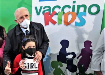 De Luca ha deciso: in Campania le scuole riaprono il 31 gennaio