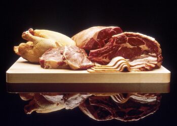 Colesterolo alto: preferire carni rosse o bianche?