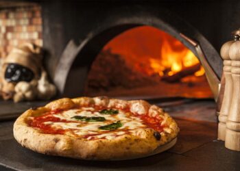 Napoli, domani 17 gennaio, celebra la Giornata mondiale della pizza: il piatto made in Italy più famoso nel mondo