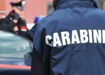 Sant’Antimo, centro commerciale il Molino: difende una ragazza, accoltellato