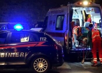 Casagiove, una donna cade dal balcone: È ricoverata in ospedale