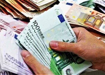 Trovato in casa con 35mila euro falsi: 52enne nei guai nel Napoletano