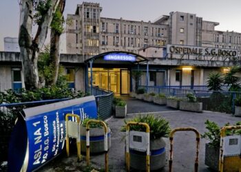 Impennata di contagi in Campania, riapre il Covid Hospital del San Giovanni Bosco.