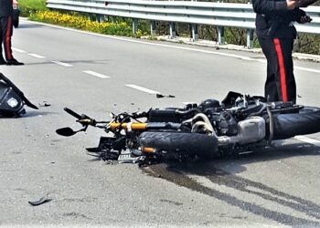 Terribile schianto sull’Asse mediano: morto un finanziere di Aversa