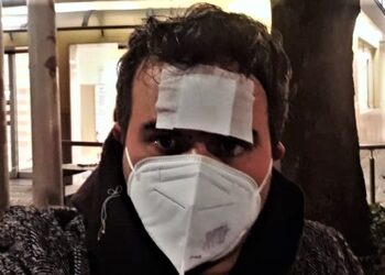 Insegnante picchiato a Casalnuovo: “Ragazzi vittime di una società violenta”