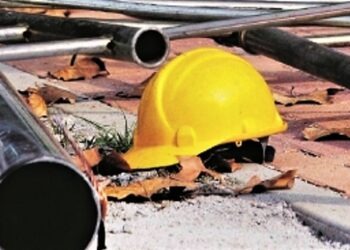 Incidente sul lavoro nel Casertano: operaio cade da un ponteggio, è grave