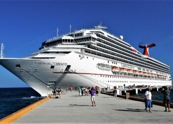 Tragedia a Castellammare di Stabia: lavoratore muore su una nave da crociera
