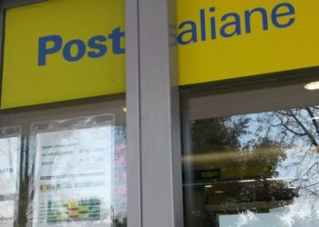 Mondragone: rapina al portavalori davanti alle Poste, criminali in fuga con il bottino