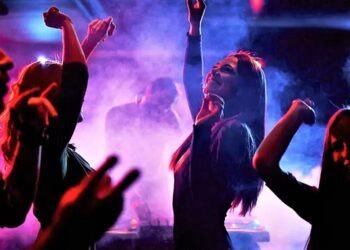 Aversa, le notti “brave” della movida: scoperta discoteca “abusiva”