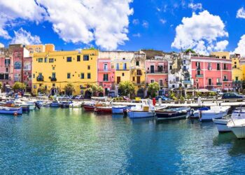 Procida Capitale della Cultura 2022: il 9 aprile l’evento inaugurale tra arte e tanto mare