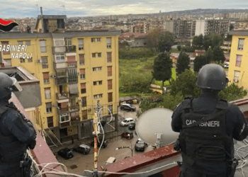 Camorra ad Arzano, il bilancio dell’Arma dei carabinieri: oltre 4mila controlli e decine di arresti (Video e foto)