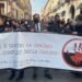 A Frattamaggiore in piazza contro la camorra: “Pizza antipizzo” dopo spari a negozi