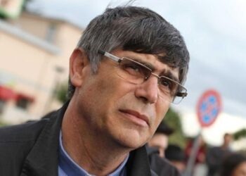 Caivano, bomba davanti alla chiesa di don Maurizio Patriciello