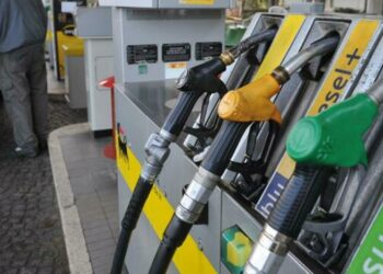 Prezzo carburanti da record, non accennano a fermarsi gli aumenti