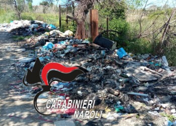 Giugliano, blitz contro reati ambientali: scattano le denunce per smaltimento illecito di rifiuti