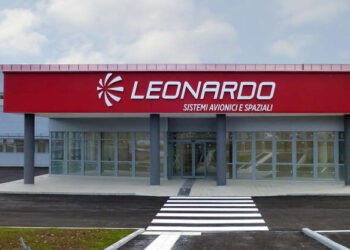 Giugliano, traffico congestionato: In strada i lavoratori dello stabilimento Leonardo