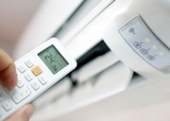 Condizionatori, arriva la stretta per gli uffici pubblici: le novità, limiti e multe