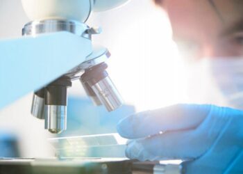 Covid, ricercatori italiani scoprono possibili molecole “spia” per predire pazienti a rischio