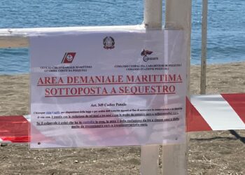 Pozzuoli, sequestrata un’area di 5mila metri in un noto stabilimento balneare