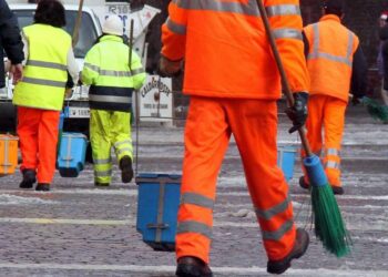 Assunzioni in Asia Napoli, assume 650 operatori ecologici: bando a giugno