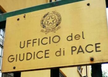 Giudice di Pace di Sant’Anastasia, incarichi peritali in cambio di mazzette: 15 indagati