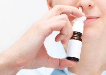 Vaccino anti-Covid somministrato per bocca o naso per ridurre contagio: lo studio