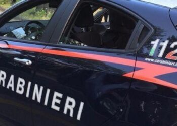 Si finge sacerdote e chiede offerte ai fedeli: denunciato