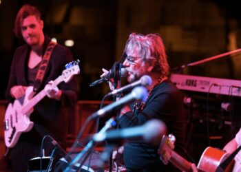 Musica, mercoledì 31 maggio, Tony Esposito in concerto a Forcella