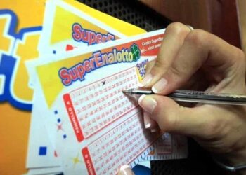 Superenalotto, oggi l’estrazione: In palio il jackpot più alto della storia, ben 211 milioni