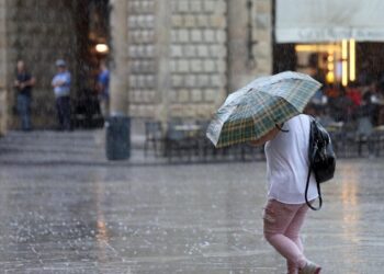 Arrivano i temporali in Campania: dopo forte caldo allerta meteo da stasera fino a domani