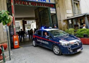 Bimba 12enne pugnalata al volto: I carabinieri sulle tracce del fidanzatino, anche lui minorenne