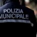 Aversa, aggredisce e poi prova ad accoltellare un’agente della Municipale: arrestato