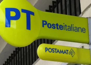 Orta di Atella, assalto armato alle poste: banditi in fuga con bottino di 35mila euro