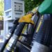 Prezzo benzina e diesel, oggi lieve calo in Italia