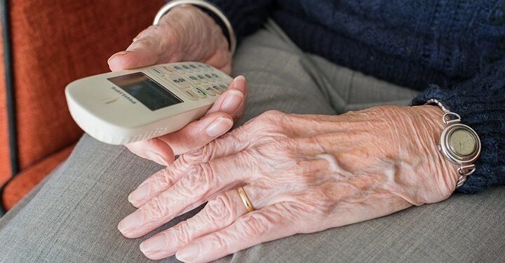 Truffa anziana donna ad Ischia. Arrestato