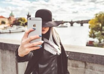 La Finanza scopre influencer strapagati ma in nero: tra loro anche un “disoccupato” con reddito di cittadinanza