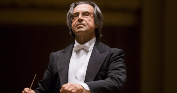 Capri “Premio Faraglioni 2022” al direttore d'orchestra Riccardo Muti - Il  Crivello