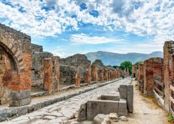 Parco archeologico di Pompei, scoperti nuovi ambienti arredati: come viveva il ceto medio