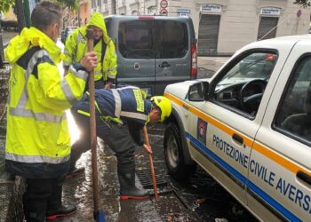 Maltempo, Protezione Civile di Aversa al lavoro per ripristinare la viabilità (Foto)