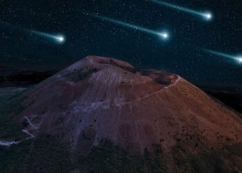 Escursioni notturne nel vulcano più famoso al mondo: “Il Vesuvio e le stelle cadenti”