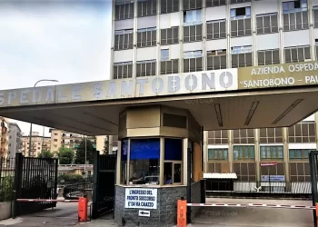 Castel Volturno, papà e figlio annegati: grave l’altro fratellino di 10 anni