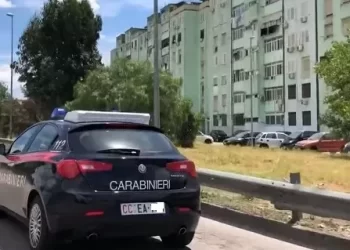 Cala la droga con un paniere: 49enne arrestato nel noto Parco Verde di Caivano