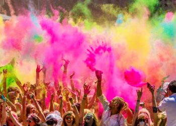 Napoli, torna l’Holi Festival più Grande d’Europa: Info utili e come partecipare