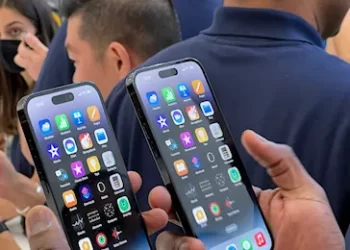 La figlia di Steve Jobs, con una story pubblicata su Instagram stronca il nuovo iPhone 14