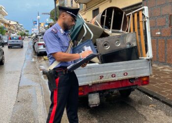 Trasporto illecito di rifiuti, tre denunce tra Qualiano e Giugliano in Campania: sequestrati 3 Apecar