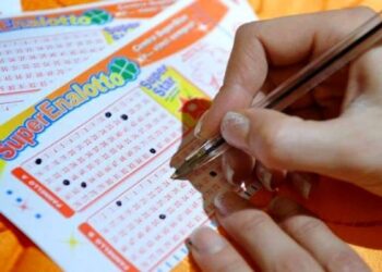 Febbre da SuperEnalotto in Italia, in palio il Jackpot più alto della storia: 278,3 milioni di euro