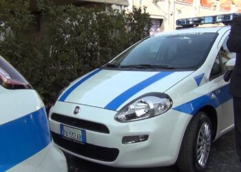 Aversa, in classe con un coltello e un punteruolo, denunciati due studenti minorenni