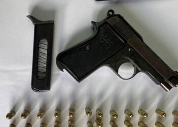 Casal di principe, nasconde pistola clandestina in bagno: arrestato 49enne del luogo